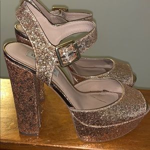 JILLY gold glitter Steve Madden platform 9.5M